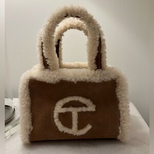 UGG x Telfar Small Shopping Bag in Chestnut